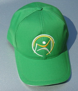 Фирменная бейсболка